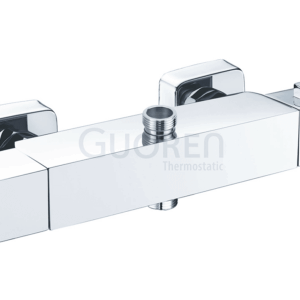 Fallegt ferkantað sturtutæki með upp og niðurstút